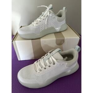 Earth Shoes Move Trainer Sneakers Mens size 7.5 Womens 9 Water Resistant Shoes
